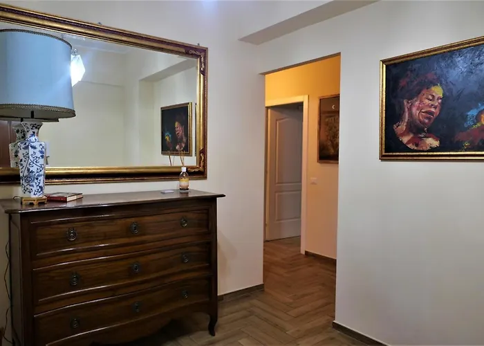 La Tana Di Sofia 4*