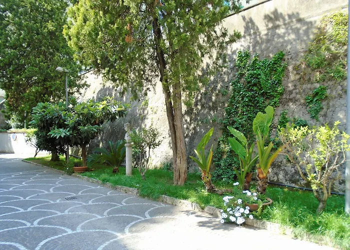 La Tana Di Sofia 4*